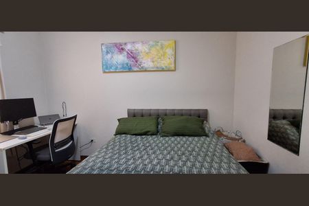 Casa à venda com 223m², 3 quartos e 3 vagasQuarto 2