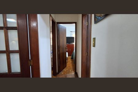 Casa à venda com 223m², 3 quartos e 3 vagasCorredor 