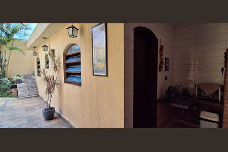 Casa à venda com 223m², 3 quartos e 3 vagasEdicula 