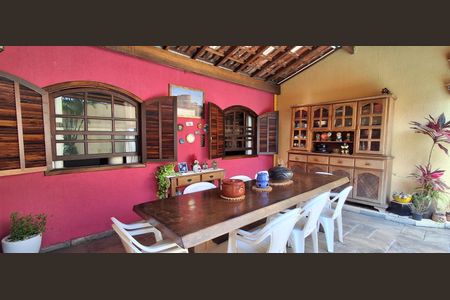 Casa à venda com 223m², 3 quartos e 3 vagasÁrea gourmet 