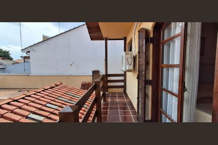 Casa à venda com 223m², 3 quartos e 3 vagasVaranda