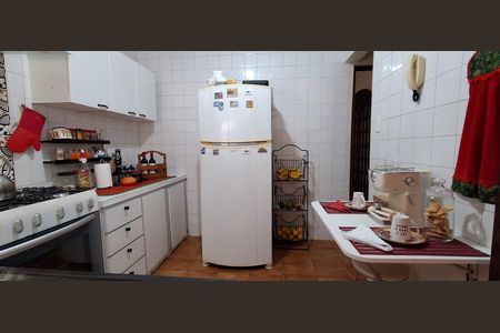 Casa à venda com 223m², 3 quartos e 3 vagasCozinha 