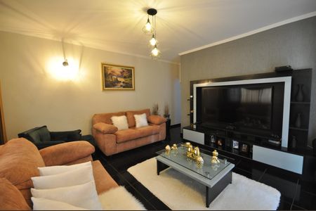 Sala de casa à venda com 4 quartos, 234m² em Vila Constança, São Paulo