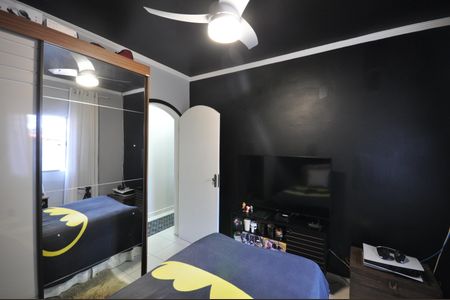 Casa à venda com 234m², 4 quartos e 2 vagasQuarto 2