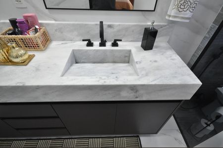 Casa à venda com 234m², 4 quartos e 2 vagasBanheiro do Quarto Suíte