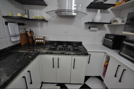 Casa à venda com 234m², 4 quartos e 2 vagasCozinha