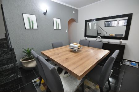 Casa à venda com 234m², 4 quartos e 2 vagasCopa