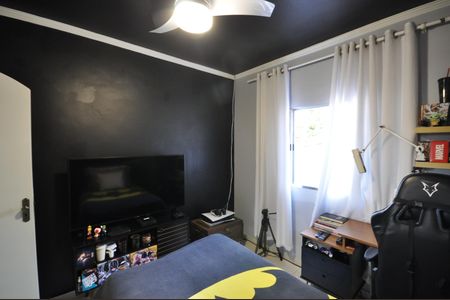 Casa à venda com 234m², 4 quartos e 2 vagasQuarto 2