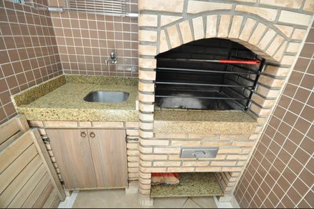 Casa à venda com 234m², 4 quartos e 2 vagasChurrasqueira