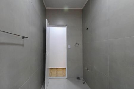 Casa para alugar com 280m², 3 quartos e 1 vaga Casa para alugar com 280m², 3 quartos e 1 vagaBanheiro