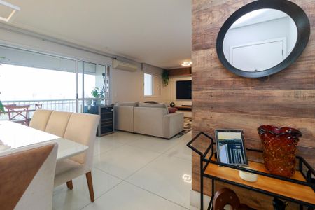 Apartamento para alugar com 121m², 3 quartos e 2 vagasSala