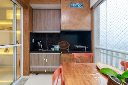 Sala -Varanda de apartamento para alugar com 3 quartos, 121m² em Jardim Caravelas, São Paulo