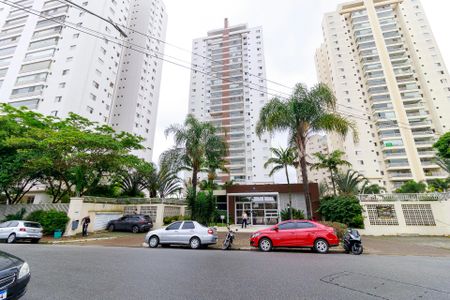 Apartamento para alugar com 121m², 3 quartos e 2 vagasFachada