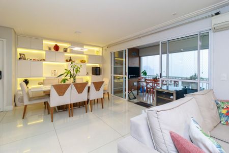 Apartamento para alugar com 121m², 3 quartos e 2 vagasSala