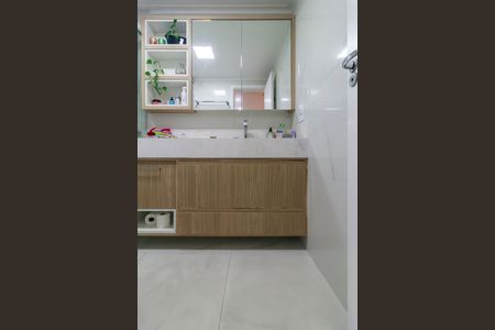 Apartamento para alugar com 121m², 3 quartos e 2 vagasSuíte - Banheiro