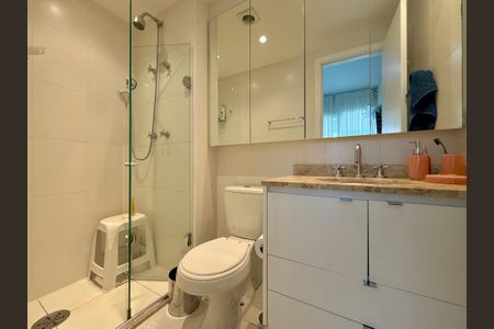 Studio para alugar com 36m², 1 quarto e 1 vaga Studio para alugar com 36m², 1 quarto e 1 vagaBanheiro Suíte