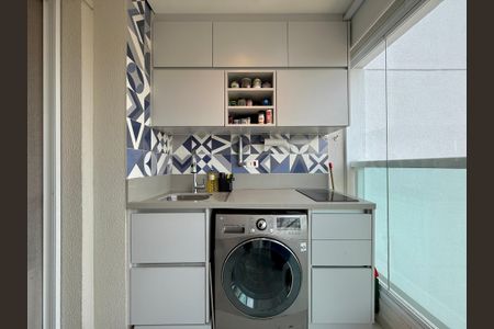 Studio para alugar com 36m², 1 quarto e 1 vaga Studio para alugar com 36m², 1 quarto e 1 vagaCozinha/Sacada