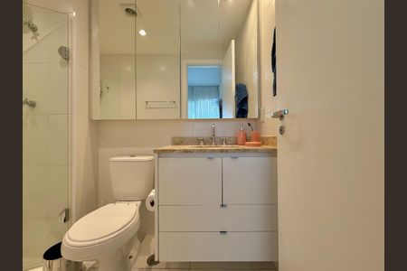 Studio para alugar com 36m², 1 quarto e 1 vaga Studio para alugar com 36m², 1 quarto e 1 vagaBanheiro Suíte