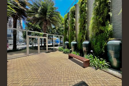 Studio para alugar com 36m², 1 quarto e 1 vaga Studio para alugar com 36m², 1 quarto e 1 vagaEntrada