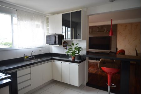 Apartamento à venda com 103m², 3 quartos e 2 vagasCozinha