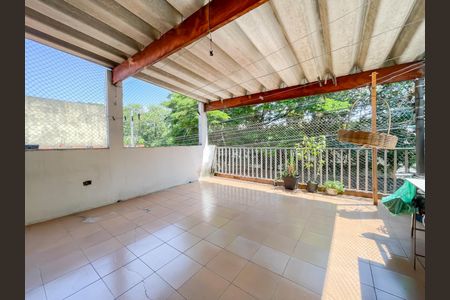 Casa à venda com 125m², 4 quartos e 3 vagasVaranda