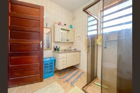 Casa à venda com 125m², 4 quartos e 3 vagasBanheiro 2