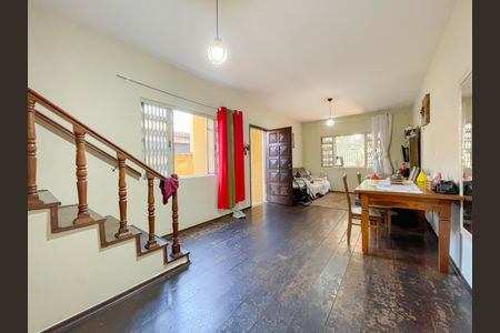 Sala de casa à venda com 4 quartos, 125m² em Cipava, Osasco