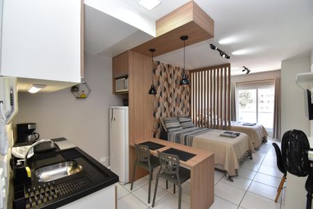 Studio de kitnet/studio para alugar com 1 quarto, 27m² em Cristo Rei, Curitiba