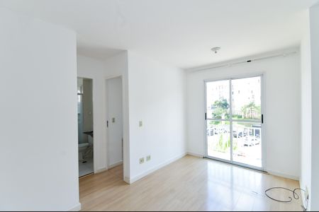 Sala de apartamento para alugar com 2 quartos, 42m² em Jardim Guilhermino, Guarulhos