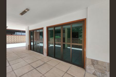 Apartamento para alugar com 68m², 2 quartos e 1 vaga Apartamento para alugar com 68m², 2 quartos e 1 vagaÁrea comum - Salão de festas