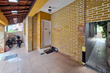 Casa à venda com 136m², 5 quartos e 1 vagaQuintal