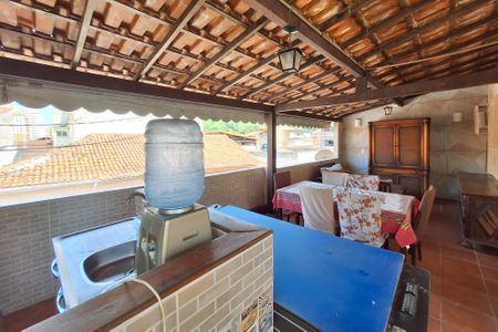 Casa à venda com 136m², 5 quartos e 1 vagaTerraço