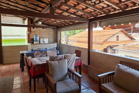 Casa à venda com 136m², 5 quartos e 1 vagaTerraço