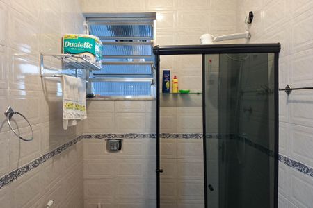 Casa à venda com 136m², 5 quartos e 1 vagaBanheiro 1