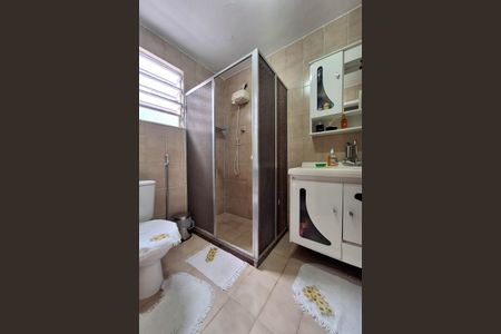 Casa à venda com 136m², 5 quartos e 1 vagaBanheiro 2