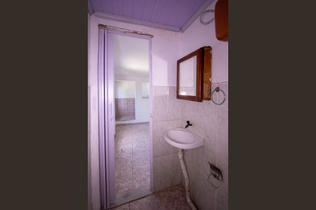 Banheiro de casa para alugar com 1 quarto, 35m² em Alcantara, São Gonçalo