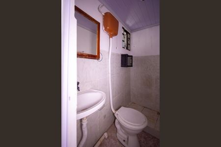 Banheiro de casa para alugar com 1 quarto, 35m² em Alcantara, São Gonçalo