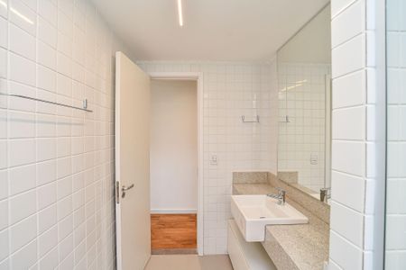 Apartamento para alugar com 80m², 2 quartos e 1 vagaBanheiro da Suíte 2