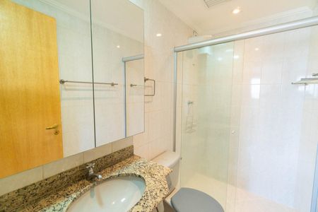 Banheiro da Suíte de apartamento para alugar com 1 quarto, 43m² em Mirandópolis, São Paulo