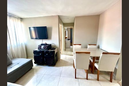 Sala de apartamento para alugar com 2 quartos, 44m² em Jardim Sao Luis (zona Norte), Guarulhos