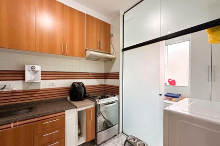 Apartamento à venda com 61m², 2 quartos e 1 vaga Apartamento à venda com 61m², 2 quartos e 1 vagaBanheiro Social