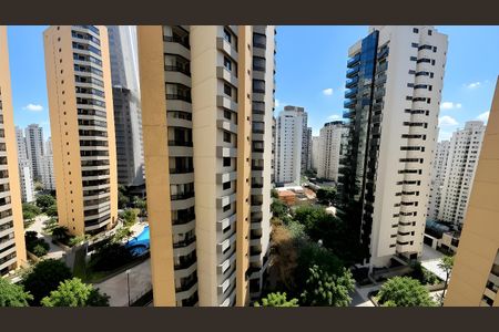 Apartamento para alugar com 123m², 6 quartos e 3 vagas