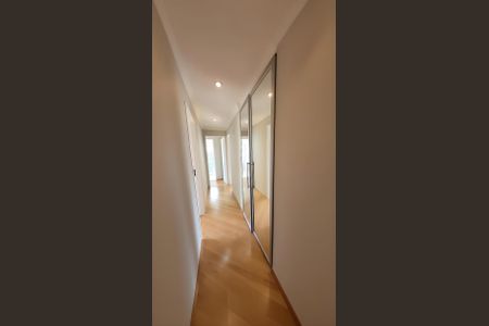 Apartamento para alugar com 123m², 6 quartos e 3 vagas