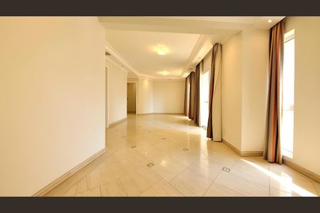 Apartamento para alugar com 6 quartos, 123m² em Perdizes, São Paulo