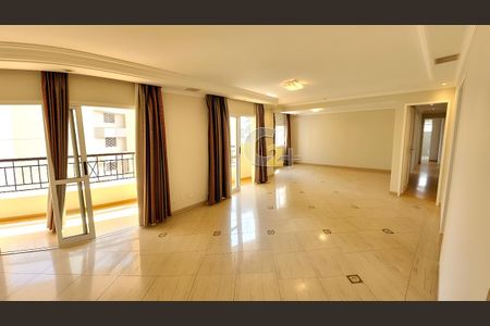 Apartamento para alugar com 123m², 6 quartos e 3 vagas