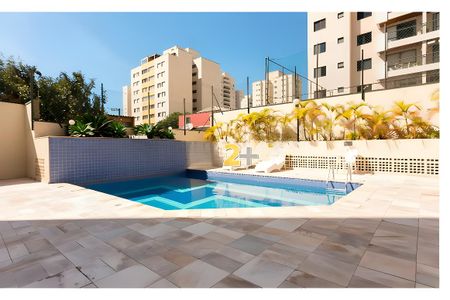 Apartamento para alugar com 86m², 3 quartos e 7 vagas