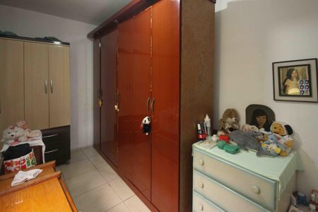 Casa para alugar com 400m², 3 quartos e 8 vagas Casa para alugar com 400m², 3 quartos e 8 vagasQuarto