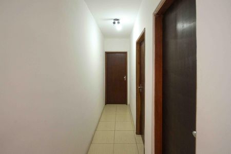 Casa para alugar com 400m², 3 quartos e 8 vagas Casa para alugar com 400m², 3 quartos e 8 vagasCorredor