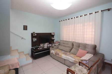 Sala de casa para alugar com 3 quartos, 400m² em Jardim Imperador (zona Leste), São Paulo