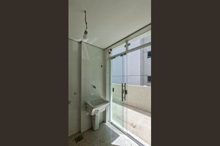 Apartamento à venda com 163m², 3 quartos e 3 vagas Apartamento à venda com 163m², 3 quartos e 3 vagasCozinha e Área de Serviço